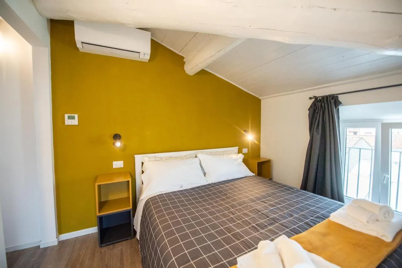 Appartement Sullacorte49C à Parme 0*,