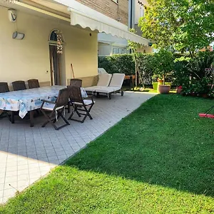 Medusablu121 Punta Marina